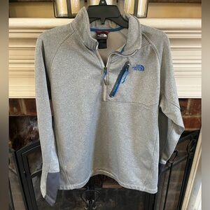 The North Face Canyonlands 1/4 zip pullover LG gray/ blue logo zip chest pocket